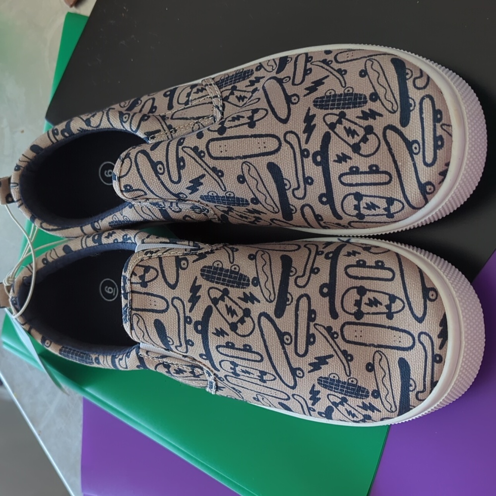 NWT Cat & Jack Skateboard Blaine Slip-on shoes